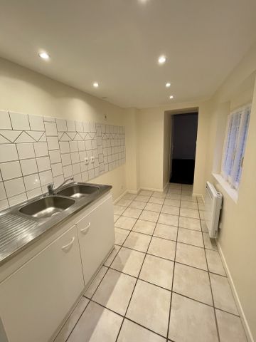 Location Appartement 2 pièces 43m² AUXONNE 21130 - Photo 2