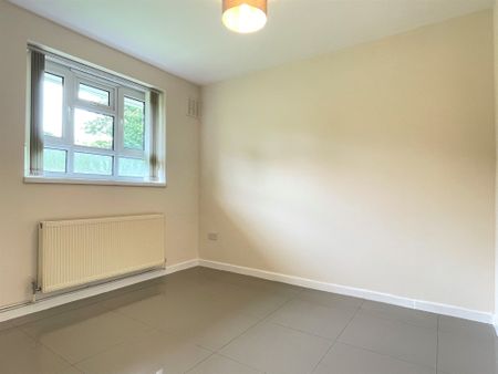 Appleshaw House, Camberwell, SE5, London - Photo 2