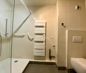 Location Appartement 2 pièces 42m² AVIGNON 84000 - Photo 4