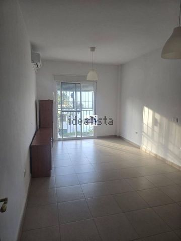 Alquiler de piso en Calle Miguel Berrocal - Photo 2