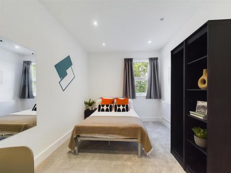 1 bedroom in a house share to rent - Photo 4
