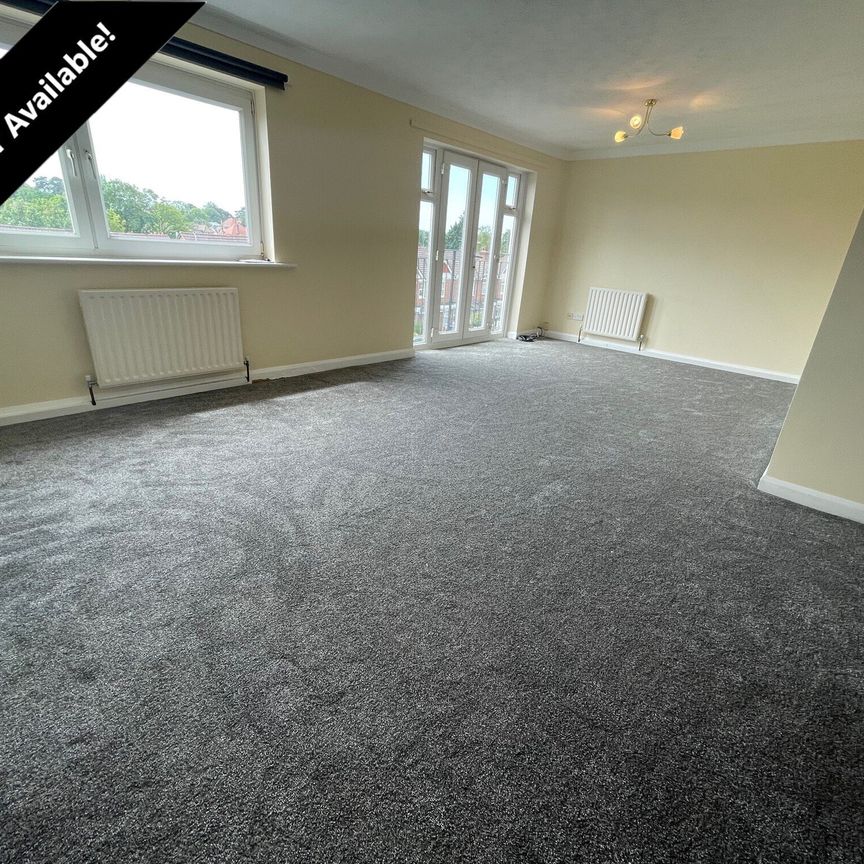 Bournemouth Road, Poole - Photo 1