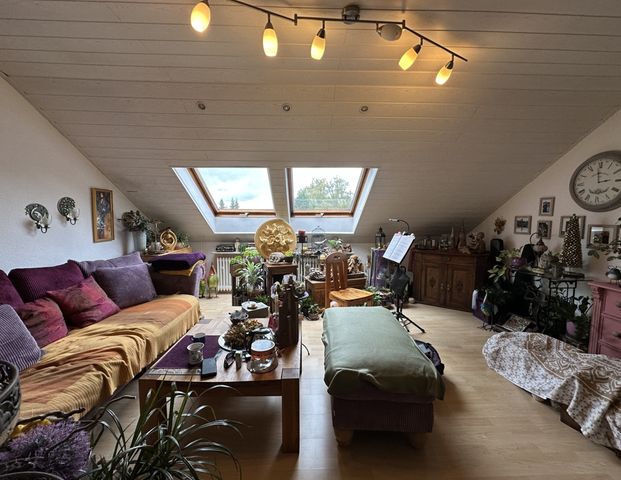 Gepflegte 2-Zimmer-Dachgeschosswohnung mit ca. 65 m² in ruhiger Lage von Gladbeck-Rentfort - Foto 1