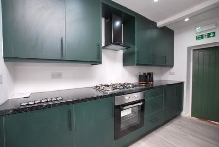 1 bedroom house of multiple occupation to rent - Photo 5