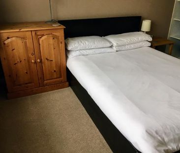 3 bedroom detached bungalow to rent - Photo 1