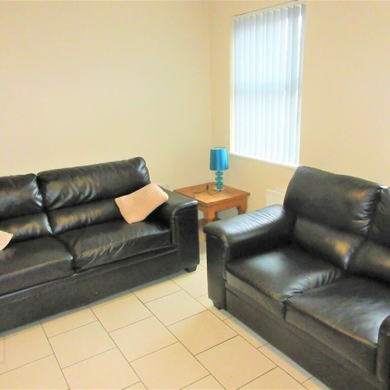 Great Apartment, 165c University Street, Queens Quarter, Belfast, BT7 1HR - Photo 1