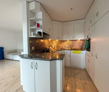 Arrive and feel good: Bright 3.5-room apartment in Felsberg - Photo 4