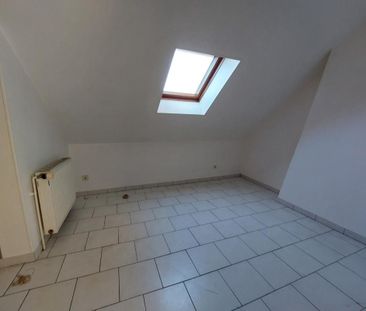 Location Appartement 2 pièces 45m² ELBEUF 76500 - Photo 3