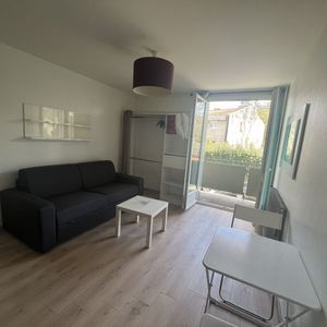 Location Appartement 1 pièce 17m² - Photo 2