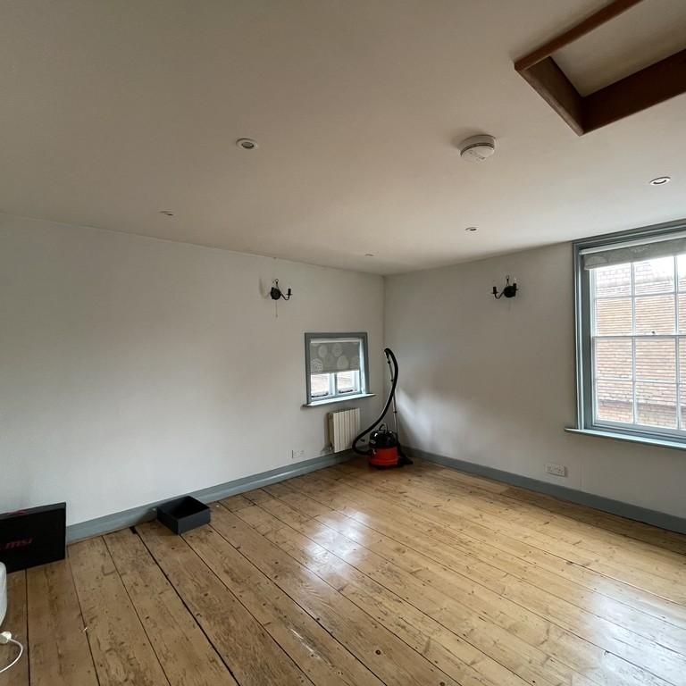 2 bedroom semi-detached house to rent - Photo 1