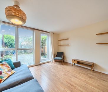 Terraced House to rent - Walnut Tree Road, London, SE10 - Photo 2