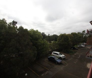 COSY APARTMENT IN IDEAL LOCATION - Photo 2