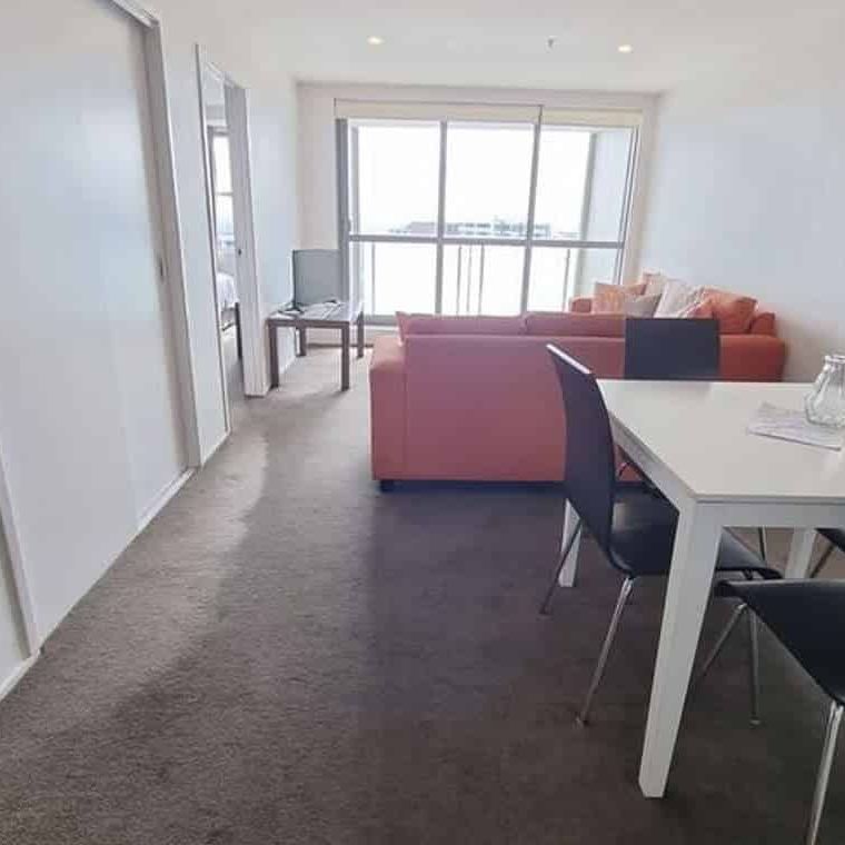 Location, Roomie, Views It has it all. - Photo 1