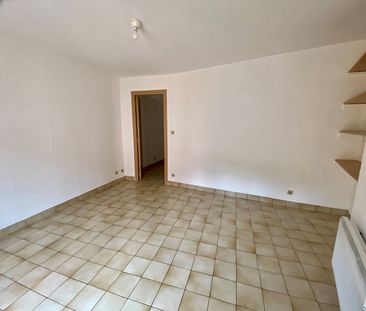 Location Appartement 1 pièce 26m² - Photo 2