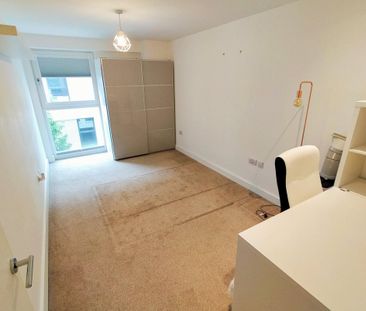 Park Place, STEVENAGE - Photo 2