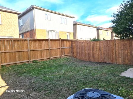 For Lease - 7694 Shagbark Avenue, Niagara Falls, Ontario - Photo 5