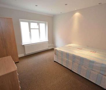 Anderson Avenue, Reading, Berkshire, RG6 - Photo 2