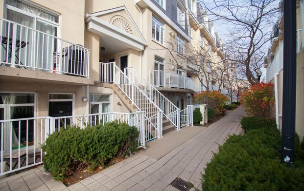 For Lease - 38 Stadium Road Unit# 688, Toronto, Ontario - Photo 1