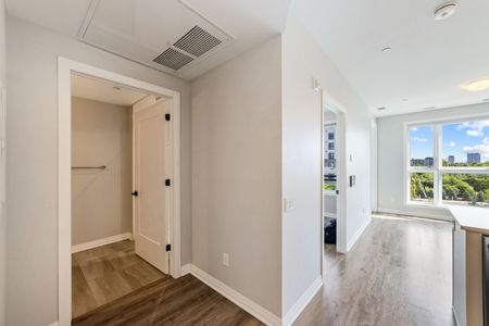 For Lease - 95 Dundas Street Unit# 324, Oakville, Ontario - Photo 4