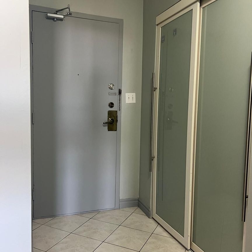 For Lease - 20 Edgecliff Golfway Unit# 1715, Toronto, Ontario - Photo 1