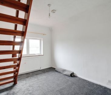 2 bed maisonette to rent in South Road, West Drayton, UB7 - Photo 3