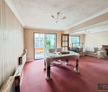 Knollcroft, Shoeburyness, Southend On Se... - Photo 2