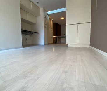 Appartement te huur - Photo 1