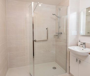 2 bedroom retirement property to rent - Photo 5