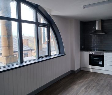 Room in a Shared Flat, Renshaw Street, L1 - Photo 2