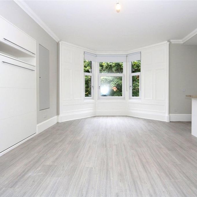 Studio to rent - Photo 1