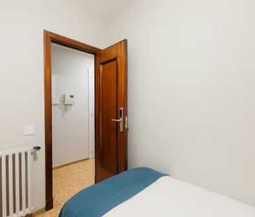 Carrer de Colón, Valencia, Valencian Community 46004 - Photo 5