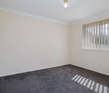 20 Kirkwood Close - Photo 2