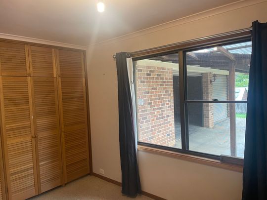 5 Napier Court, 2350, Armidale Nsw - Photo 1