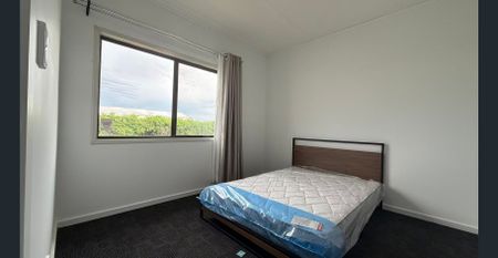 Clean & Comfortable 3-Bedroom Home – Fully Furnished with Beds, Table, Chairs & Washing Machine - Photo 3