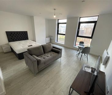 Studio to rent - Photo 2
