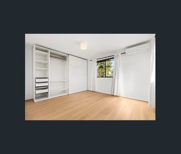 Family Home with Large Yard! - Photo 4