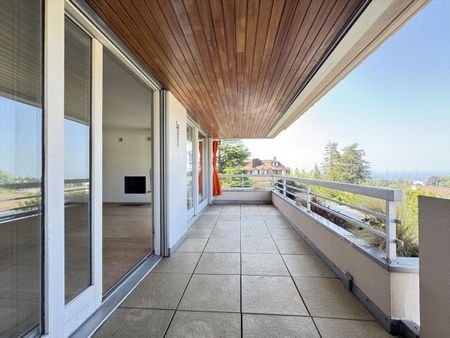 Apartment 4.5 rooms - Photo 2