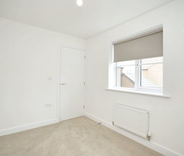 Kingfisher Drive, Northampton, Upton - Photo 5