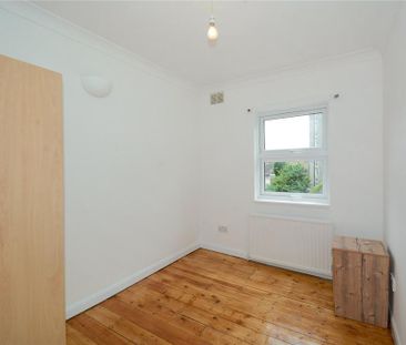 2 bedroom maisonette to rent - Photo 4