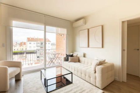 Apartamento en alquiler en Carrer del Comte d'Urgell, cerca de Carrer del Consell de Cent - Foto 5