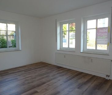 Zweiraum-EG-Wohnung mit Terrasse in TOP-Wohnlage! - Photo 2
