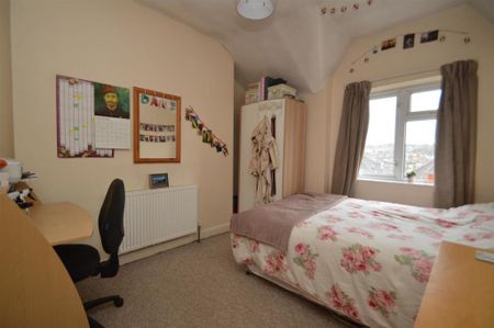 4 bedroom maisonette to rent - Photo 3