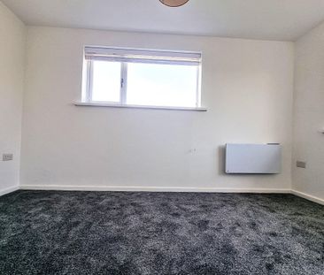 Forest View, Talbot Green, PONTYCLUN - Photo 3