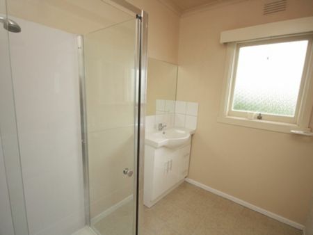 FAMILY HOME IN A GOOD LOCATION - Photo 5