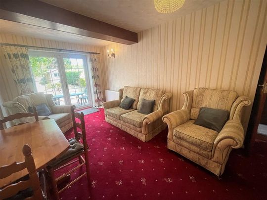 4 bedroom semi-detached house to rent - Photo 1