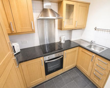 1 bedroom flat to rent - Photo 5