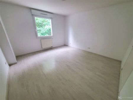 Location appartement 5 pièces - 121m² à Clermont ferrand (63100) - Photo 4