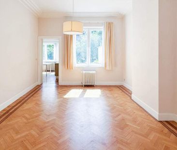 Woning te huur in Etterbeek voor € 3.450 met 4 slaapkamers - Photo 2