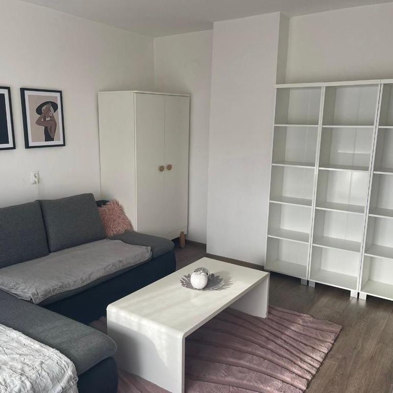 Duża, ładna kawalerka z balkonem - Фото 1