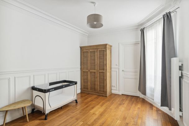 Location Appartement Paris 15 3 Pièces 78 m² - Photo 1